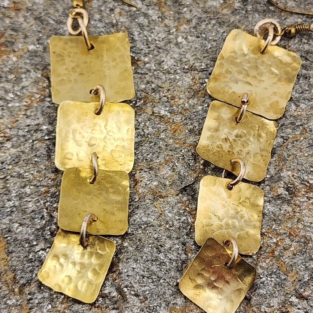 BRASS EARRINGS HANDMADE HAMMERED FOR TEXTURE DANGLING STYLE - Picture 4 of 9